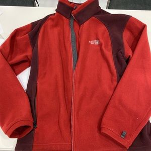 Men’s red XL Northface fleece jacket.